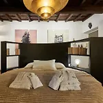 Casa A Monti شقة